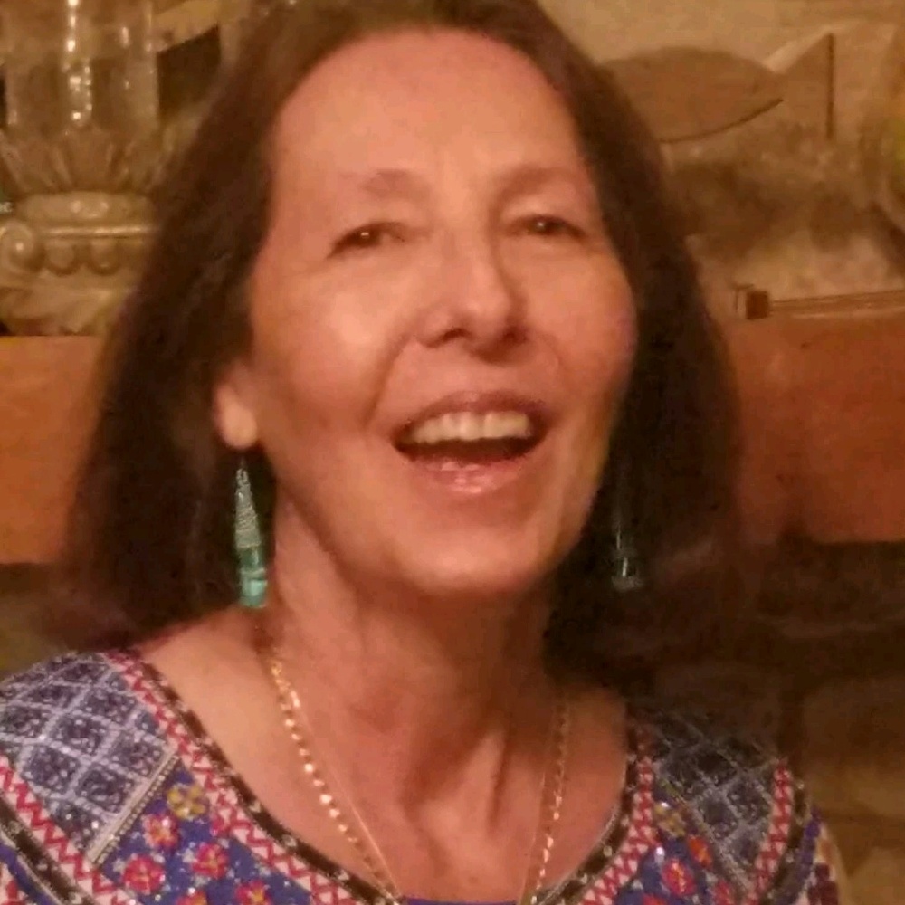 Meet your Posher, Janis